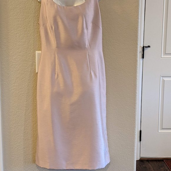 Beautiful Classic Mother of the Bride Dress - Picture 4 of 14